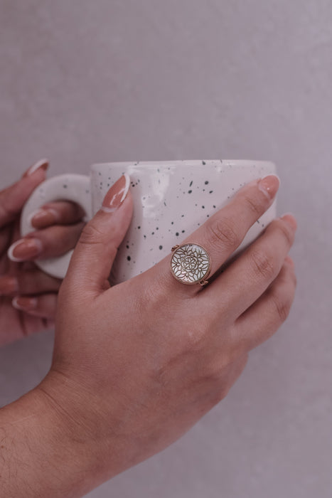 ANILLO FLORAL AJUSTABLE